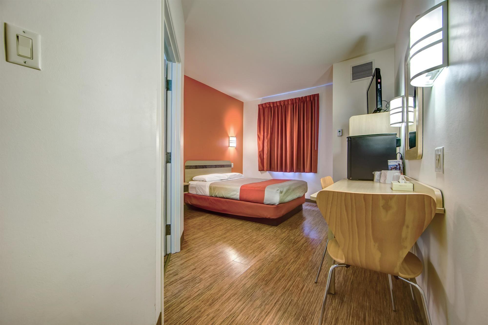 Motel 6-Burlington, On - Toronto West - Oakville エクステリア 写真